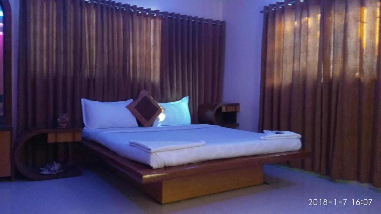 Agrawal Bhavan Budget Stay Only For Indians Bombay Eksteriør billede